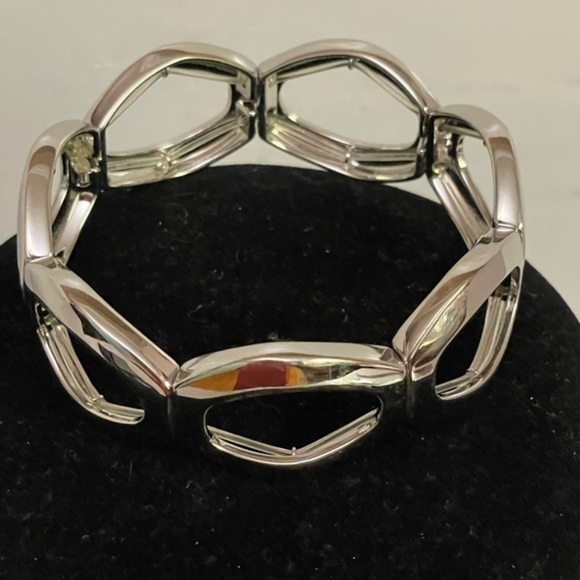 8 chunky polished silver tone wide hinged open link stretch bracelet - Picture 1 of 4